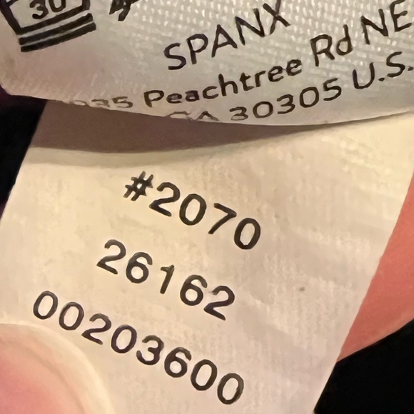 Spanx Velvet Leggings Black Size Small - Picture 14 of 15